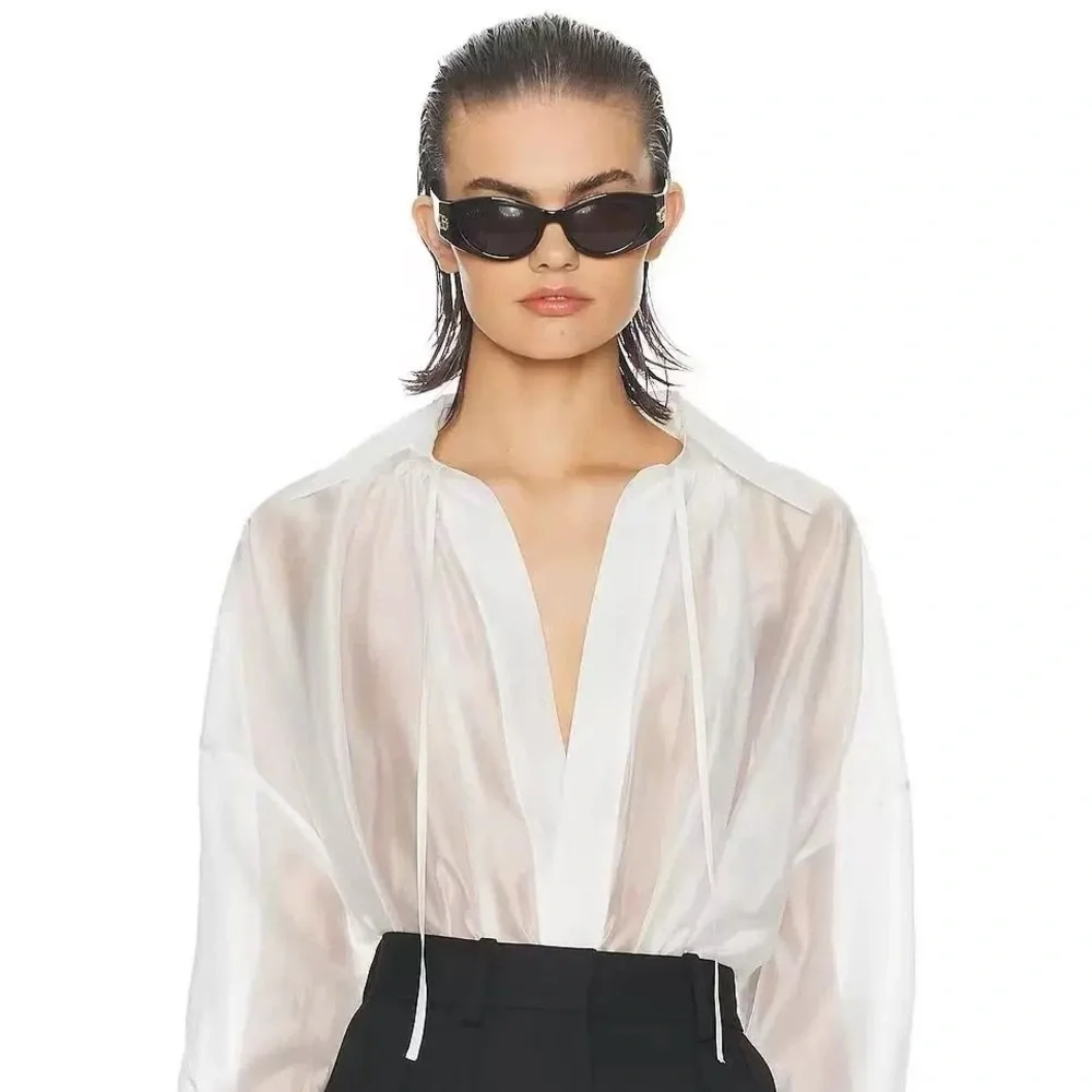 The Poet Blouse in White - Picture 1 of 11